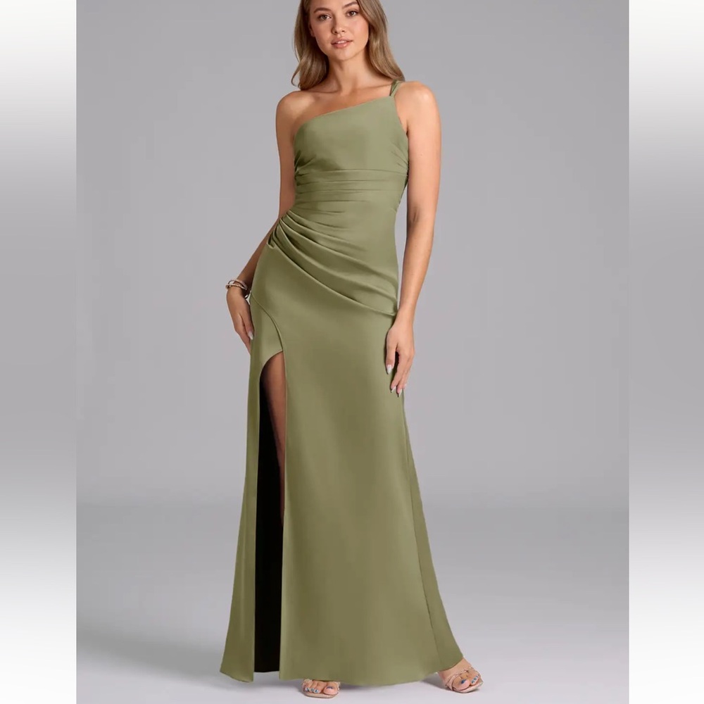 Azazie Eren Pistachio Stretch Satin size A6